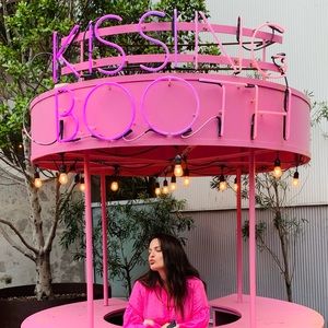 Meet your Posher, Helena